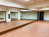 舞蹈教室（新增單面隔間、3面鏡牆及鏡子、超耐磨地板、拉筋白鐵架）